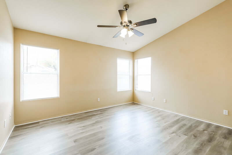 2,115/Mo, 7519 W Summer Sky Dr Tucson, AZ 85743 Main Bedroom View