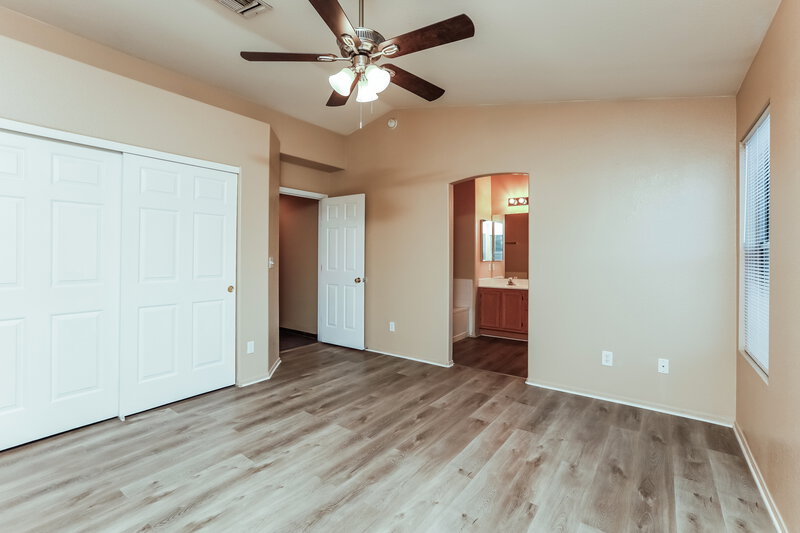 2,085/Mo, 7519 W Summer Sky Dr Tucson, AZ 85743 Main Bedroom View