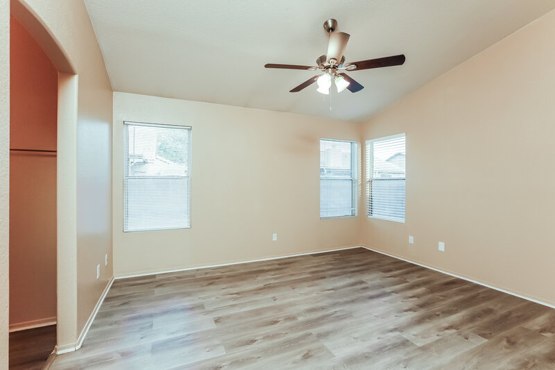 2,085/Mo, 7519 W Summer Sky Dr Tucson, AZ 85743 Main Bedroom View 2