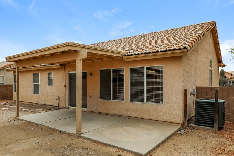 2,115/Mo, 7519 W Summer Sky Dr Tucson, AZ 85743 Rear View