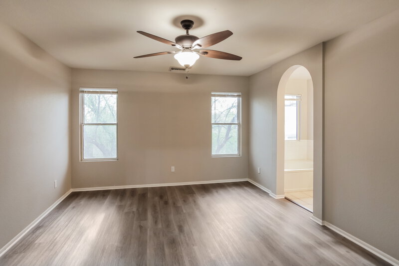 2,055/Mo, 9078 E Muleshoe St Tucson, AZ 85747 Main Bedroom View