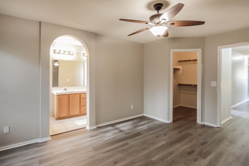 2,055/Mo, 9078 E Muleshoe St Tucson, AZ 85747 Main Bedroom View 2