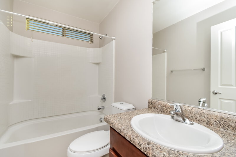 1,670/Mo, 18356 S Avenida Arroyo Seco Green Valley, AZ 85614 Bathroom View