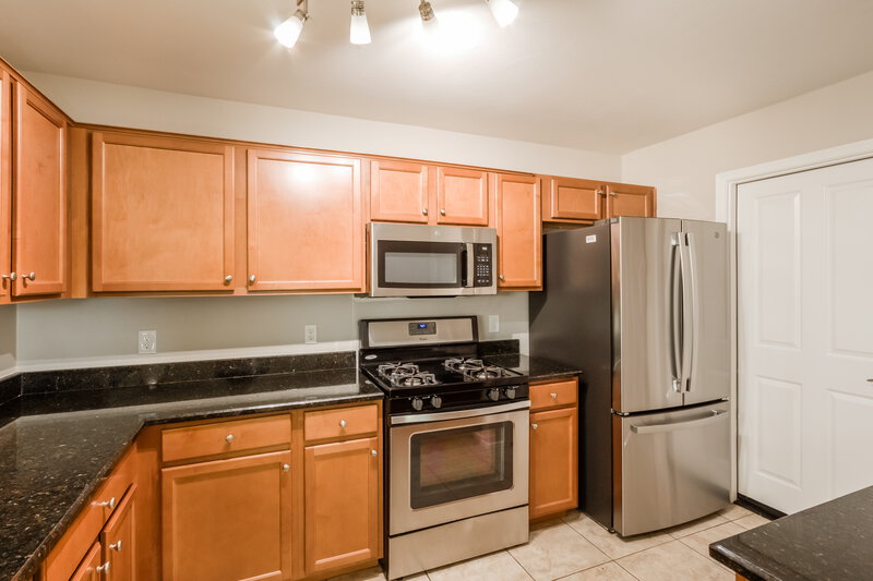 1,595/Mo, 18351 S Avenida Arroyo Seco Green Valley, AZ 85614 Kitchen View 2