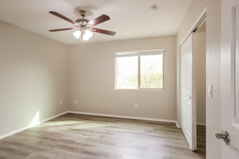 1,595/Mo, 18351 S Avenida Arroyo Seco Green Valley, AZ 85614 Main Bedroom View 2