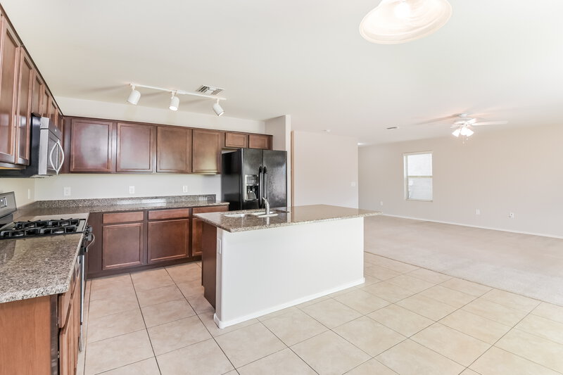 3,110/Mo, 18357 S Avenida Arroyo Seco Green Valley, AZ 85614 Kitchen View 2