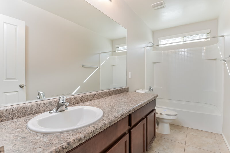 3,110/Mo, 18357 S Avenida Arroyo Seco Green Valley, AZ 85614 Bathroom View 2