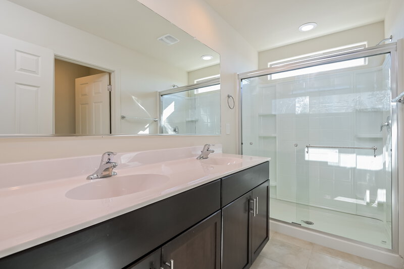 2,790/Mo, 10854 W Claxton Dr Marana, AZ 85653 Main Bathroom View
