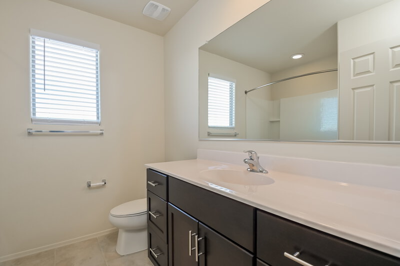 2,790/Mo, 10854 W Claxton Dr Marana, AZ 85653 Main Bathroom View 2