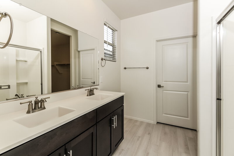 2,055/Mo, 11851 W Charismatic Drive Marana, AZ 85653 Main Bathroom View