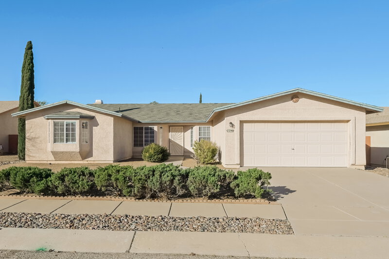 2,070/Mo, 7790 S Claremon Ave Tucson, AZ 85747 External View