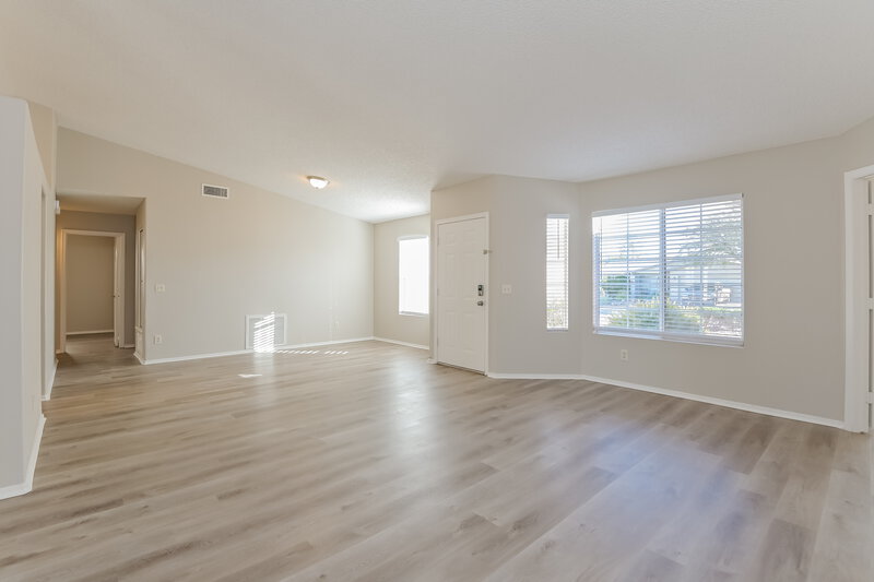 2,070/Mo, 7790 S Claremon Ave Tucson, AZ 85747 Living Room View