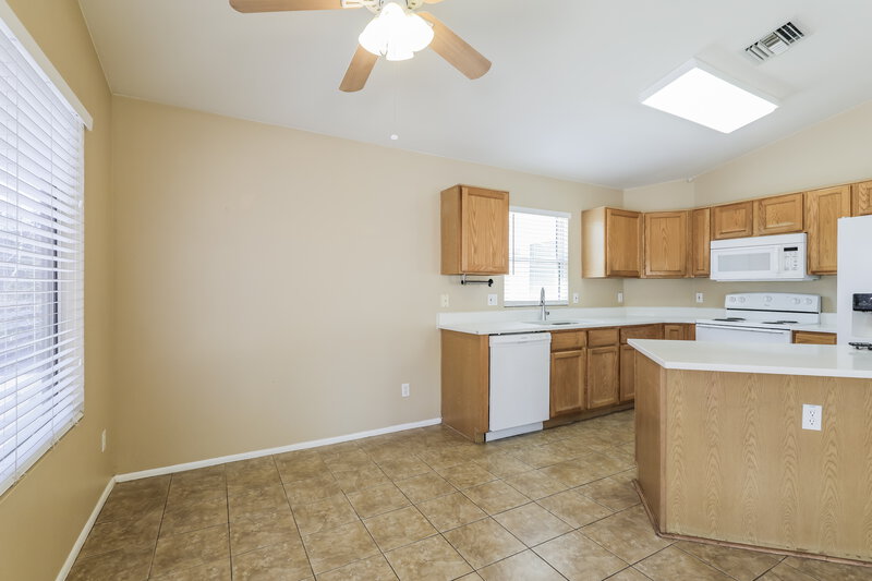 1,835/Mo, 9151 E Autumn Sage St Tucson, AZ 85747 Dining Room View
