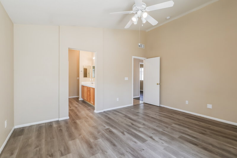 1,835/Mo, 9151 E Autumn Sage St Tucson, AZ 85747 Main Bedroom View