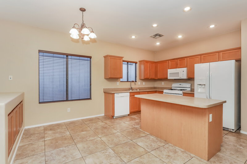 1,800/Mo, 123 E Corte Rancho Colina Sahuarita, AZ 85629 Dining Room View