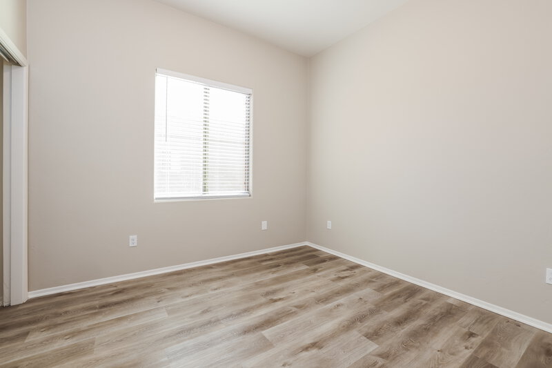 2,110/Mo, 420 S Blue River Loop Vail, AZ 85641 Bedroom View