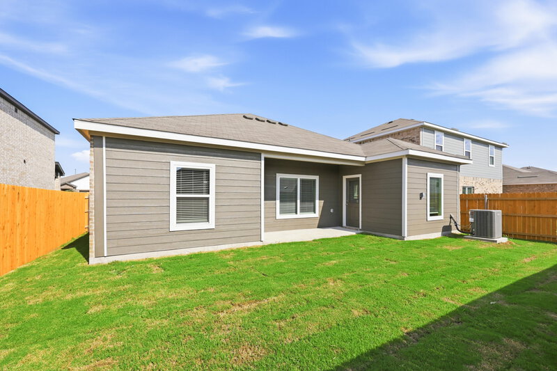 2,245/Mo, 105 Thomas Paine Dr Venus, TX 76084 Rear View