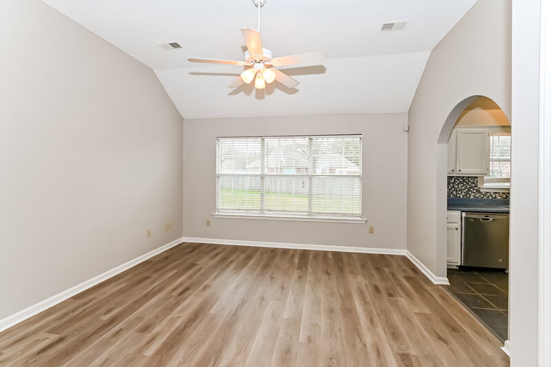 1,920/Mo, 9908 Morgan Manor Dr Olive Branch, MS 38654 Living Room View 2