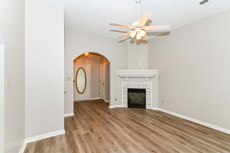 1,920/Mo, 9908 Morgan Manor Dr Olive Branch, MS 38654 Living Room View 3
