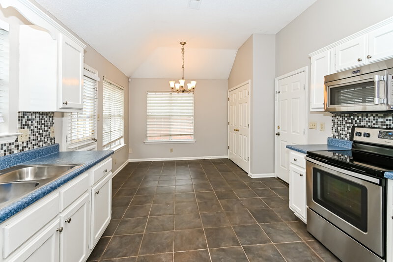 1,920/Mo, 9908 Morgan Manor Dr Olive Branch, MS 38654 Kitchen View