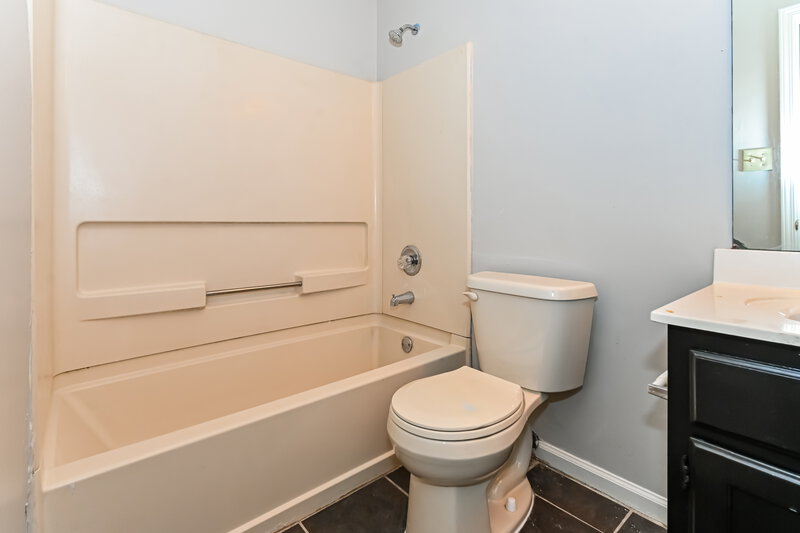 1,920/Mo, 9908 Morgan Manor Dr Olive Branch, MS 38654 Bathroom View