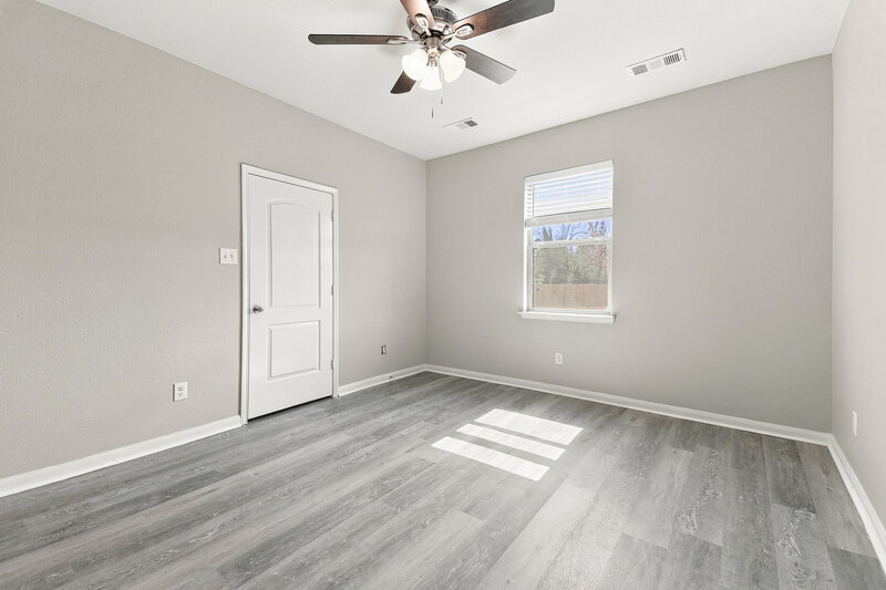 2,170/Mo, 1403 Park Trails Blvd Princeton, TX 75407 Primary Bedroom View 2