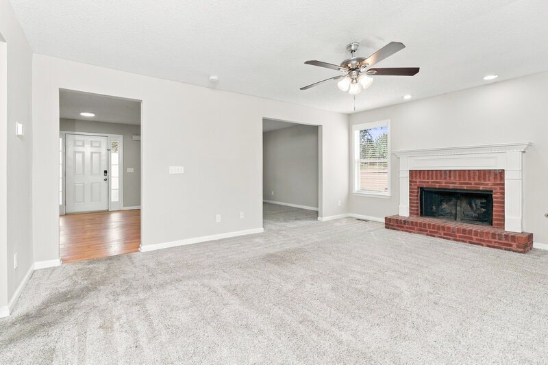 2,165/Mo, 1033 Saddle Brooke Drive Dallas, GA 30132 Living Room View 2