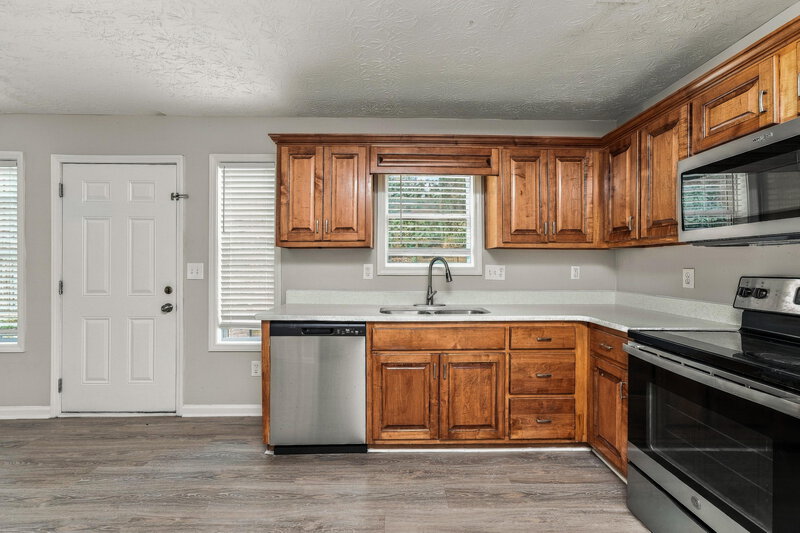 2,510/Mo, 4093 Hodgdon Corners Dr Lithonia, GA 30038 Kitchen View