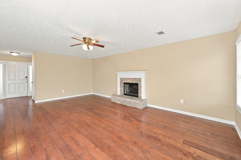 2,115/Mo, 3556 Bridle Brook Dr Auburn, GA 30011 Living Room View