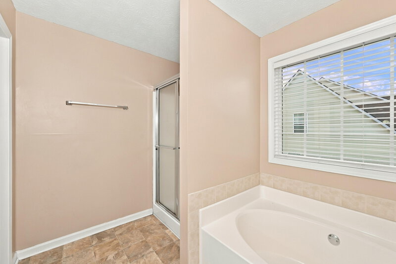 2,115/Mo, 3556 Bridle Brook Dr Auburn, GA 30011 Primary Bathroom View